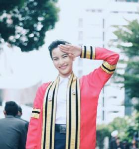 ครบเครื่อง! “กรีน อัษฎาพร” ขึ้นแท่นว่าที่มหาบัณฑิตคนต่อไป