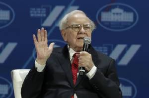 Billionaire Warren Buffett invests in 3 big US airlines