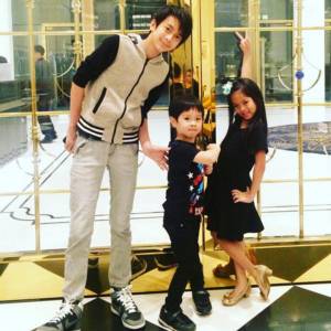 ว้าว! โตขึ้นเป็นกอง เมื่อ “น้องอชิ” ลูกโบ แชะรูปกับ “น้องเวนิช-วินซ์” ลูกแบม
