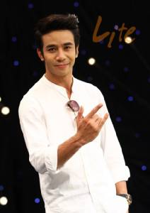 รวยไม่ลืมกำพืด! "ก้อง ห้วยไร่" "ชื่อเสียงบ่เคยเปลี่ยนผม"