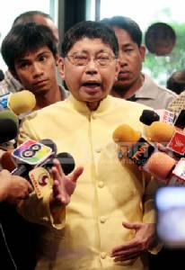 “วิษณุ” เผยขั้นตอนประธาน สนช.อัญเชิญทรงราชย์ เมื่อทรงรับจึงแจ้งให้ ปชช.ทราบ