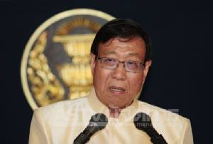 ปธ.สนช.เผยรอสำนักพระราชวังประสานให้เข้าเฝ้าฯ ทูลอัญเชิญขึ้นทรงราชย์
