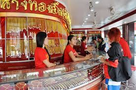 นักเก็งกำไรทองคำสติแตก ทองคำร่วงต่อเนื่อง หวั่นหลุดแนวรับ
