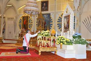 ทูตญี่ปุ่นส่งสาส์นถวายความยินดีต่อการขึ้นครองราชย์ของรัชกาลที่ ๑๐