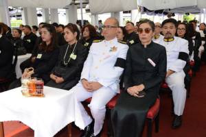 สมาชิกราชสกุล ร่วมบำเพ็ญกุศลสวดพระอภิธรรมพระบรมศพในหลวง รัชกาลที่ ๙