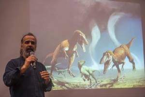 Feathered dinosaur tail found encased in amber