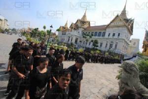 ประชาชนเข้ากราบพระบรมศพในหลวง ร.๙ วันที่ 11 ธ.ค. 58,909 คน