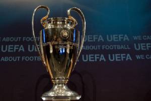 ประกบคู่เฮฟวีเวต!! “ปืน-เสือใต้” กับ “PSG-บาร์ซา” 16 ทีม UCL