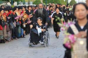 ประชาชนสักการะพระบรมศพ 12 ธ.ค. ยอดรวม 45,329 คน