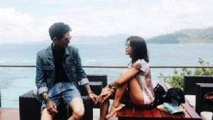 หวานลืมโลก!!  “สายป่าน” อวดบิกินี่สุดแซบควง ”เบย์” เที่ยวทะเล