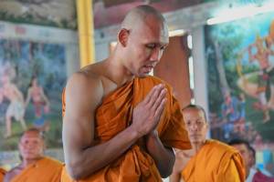“มุ้ย” รับฉายา “คัมภีรธัมโม” แปลว่า “ผู้มีธรรมอันลึกซึ้ง”