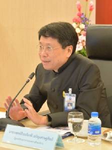 รมว.ศธ.งง ถูกโจมตี รับศรัทธา “อาจอง-ไสบาบา” ยัน “สุรเชษฐ” ชงให้ดู สพฐ.เอง