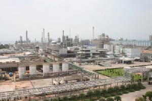 IRPC ชี้ปี 60 เจรจาร่วมทุนโรงกลั่นเวียดนาม หวังต่อยอดลุยปิโตรเคมี