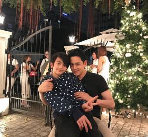เฉือนกันไม่ลง “ฟลุค เกริกพล” ปะทะ “น้องอชิ” ที่นับวันจะยิ่งหล่อเกินหน้าเกินตาพ่อ
