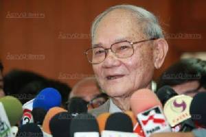 “มีชัย” เชื่อมีเลือกตั้งปลายปี 60 หรืออย่างช้าต้นปี 61