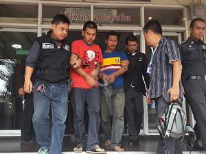 สั่งฟ้องสองโจรฆ่าปาดคอชิงไอโฟนอดีต นศ.มศว โทษขั้นประหาร