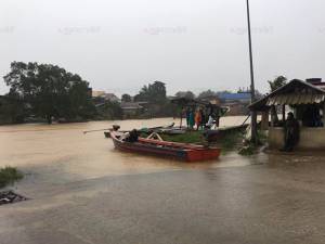 ผวจ.นราฯ ประกาศ 13 อำเภอเป็นพื้นที่ประสบภัยพิบัติฉุกเฉิน