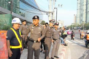 “ศานิตย์” เช็กสภาพการจราจรแยกรัชโยธิน ขอ 2 วันประเมินสถานการณ์ก่อนลงมือขุดอุโมงค์