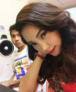 พ่อบ้านใจกล้า! “เมสซีเจ” แซว “เมย์” ก่อนโดนด่าถึงกับหงอ (คลิป)