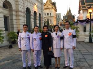 สมาคมแห่งสถาบันพระปกเกล้าเข้ากราบพระบรมศพ ร.๙