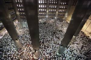 มัสยิดอิเหนาจัดชุมนุมชวนโหวตหนุนชาวมุสลิมเป็น “พ่อเมืองจาการ์ตา”