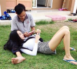 สุดเศร้า! “เอมมี่ แม็กซิม” สูญเสียคุณพ่อหลังป่วยเป็นโรคมะเร็ง