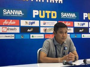 “โค้ชอั๋น” วอนให้ “ส.บอล” ช่วยเช็กการทำงาน “เชิ้ตดำ”
