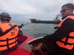 รมว.ฟิลิปปินส์คาดเรือสินค้าเวียดนามถูกอาบูไซยาฟโจมตี