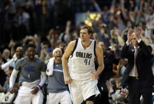 สุดยอด!! "โนวิตซ์กี" คนที่ 6 ทำครบ 30,000 แต้ม NBA