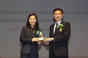 “โฟร์โมสต์” คว้ารางวัลสุดยอดแบรนด์ทรงพลัง 2 ปีซ้อน ตอกย้ำความเป็นแบรนด์ "อันดับหนึ่ง" ที่ครองใจผู้บริโภคมายาวนานกว่า 60 ปี สานต่อการทำงานร่วมกับเกษตรกรโคนมชาวไทยส่งต่อนมคุณภาพมาตรฐานเนเธอร์แลนด์...เพื่อสุขภาพที่ดีของคนไทย