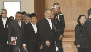 ลับ ลวง พราง !!  ปรองดอง เลือกตั้ง นายกฯคนนอก ?
