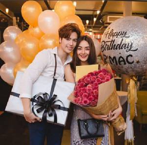 ชมภาพบรรยากาศปาร์ตี้วันเกิด “แม็ค วีรคณิศร์” งานนี้หวานใจ “ปุยฝ้าย” จัดของขวัญให้แฮปปี้สุดๆ