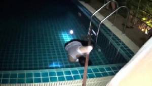 นักธุรกิจโรตีว่ายน้ำคลายร้อน พบอีกทีเป็นตะคริวจมน้ำตาย