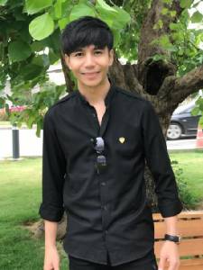 รปภ.หนุ่ม โร่ขอโทษ “ก้อง ห้วยไร่” อ้างเพลงฮิต “ไสว่าสิบ่ถิ่มกัน” เป็นของตน บอกทำไปแค่ขำๆ