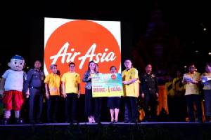 แอร์เอเชียสนับสนุนเทศกาลดอกคูณเสียงแคนฯ
