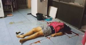 สาวเมืองเพชรเครียดระเบิดสมองตัวเองดับคาบ้าน