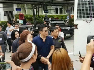 ตร.คุมตัว “จ่าเสก” ผู้ต้องหาจ้างวานทุบหัวกรรมการมวยฝากขังผัดแรก-พร้อมค้านประกัน
