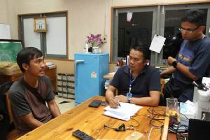รวบหนุ่มอยุธยาอ้างเป็นเซลส์ขายน้ำมัน ตุ๋นเหยื่อหลอกเอาเงินก่อนเชิดหนี