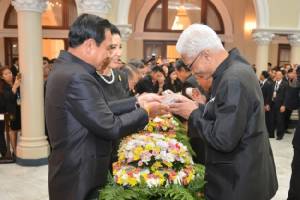 รมว.ยธ.ชี้ เลิกคุมธรรมกายแต่คดียังเดินหน้า ให้ DSI ล่า “ธัมมชโย” ต่อ