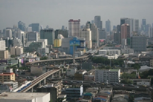 สัญญาเช่าที่ดิน 99 ปี เป็นประโยชน์กับใคร?