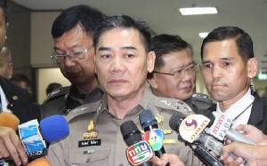 ผบ.ตร.ให้คำมั่นย้ายนายพันเสร็จปลายเดือน พ.ค. พวกมั่วส่วยบ่อนไม่เอาไว้ “ย้ายหมด”