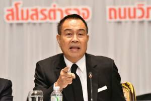 “สมยศ” แจงหนี้ท่วม หวั่น “ส.บอล” โดนฟ้องล้มละลาย