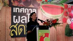 “พาณิชย์” ยันปีนี้ปีทองชาวสวนผลไม้ หลังราคาดีขึ้นต่อเนื่อง พร้อมย้ำอย่าตัดทุเรียนอ่อนขาย มีโทษหนัก