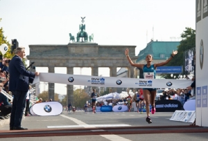 วิ่งไปฟินไป! BMW จัดให้ "เบอร์ลินมาราธอน" 1 ใน 6 แลนมาร์กสนามวิ่งระดับโลก
