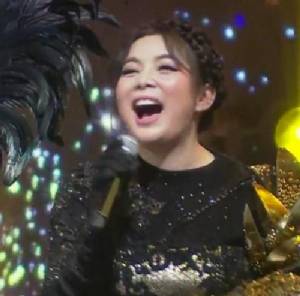 (ชมคลิป) “บุ๋ม ปนัดดา” โคฟเวอร์เพลง “ผู้สาวขาเลาะ” เพราะขนาดไหนต้องฟัง
