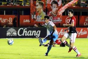 หัวร้อน! "โค้ชทัย" จวก "บีจี" ไร้สปิริตยิงลูกแรก