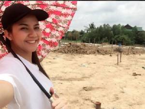 สุดยอดลูกทุ่งกตัญญู! “จ๊ะ อาร์สยาม” เตรียมสร้างบ้านให้พ่อแม่เพิ่มอีกหลัง