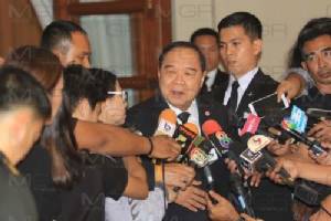 “ประวิตร” สั่งระวังเพิ่มเหตุใกล้ครบ 3 ปี คสช. อาจมีพวกดิสเครดิตรัฐ รับมีรายงานแต่ไม่มาก