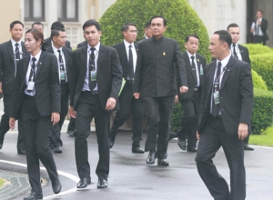 ประเมินผลงานรัฐบาลบางแง่มุม