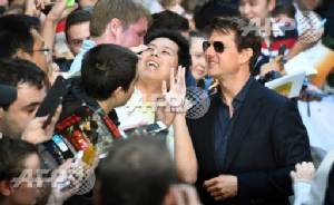 Tom Cruise says Top Gun 2 in the works